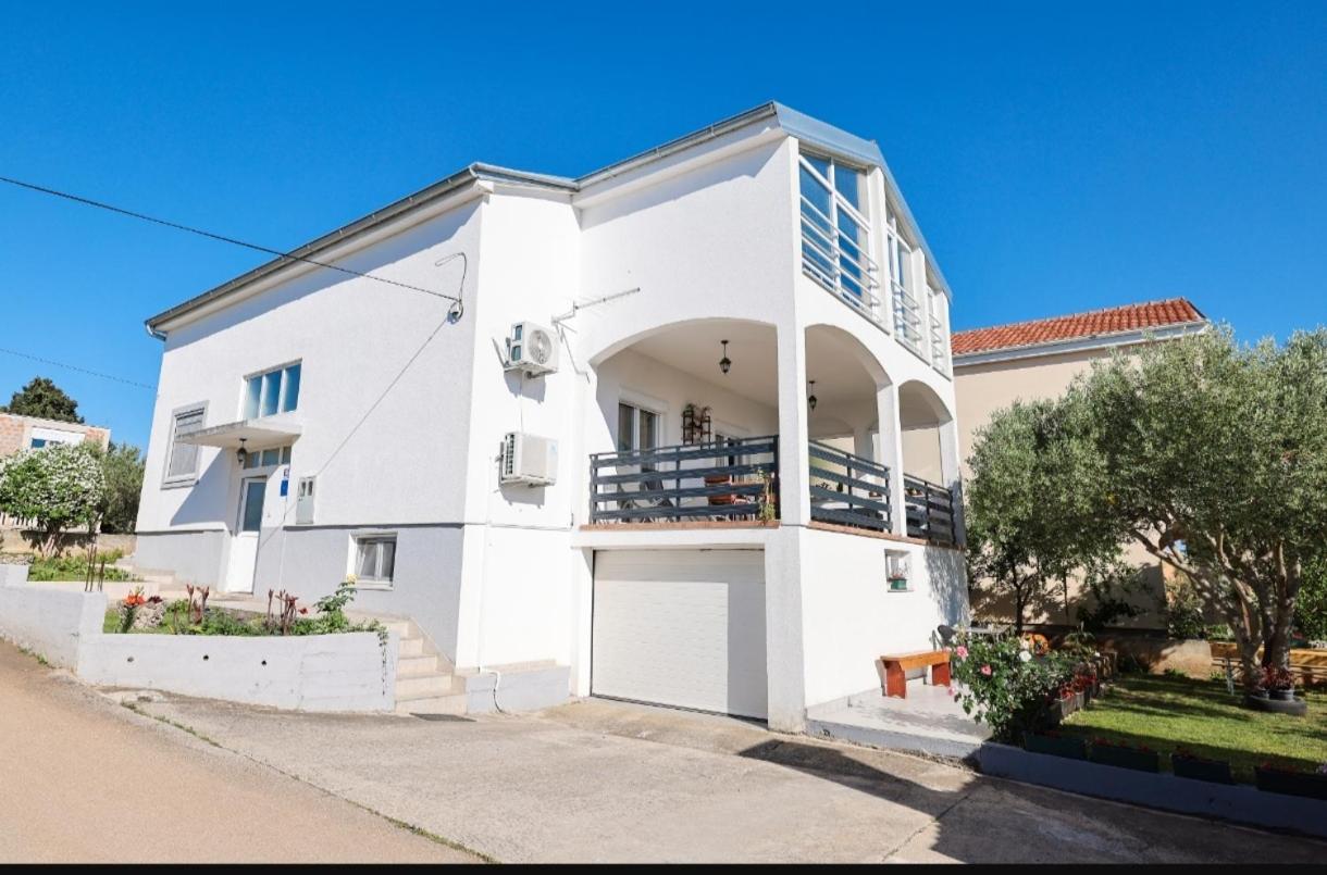 Iva'S Cosy Apartment, Sea View And Free Parking Zadar Ngoại thất bức ảnh